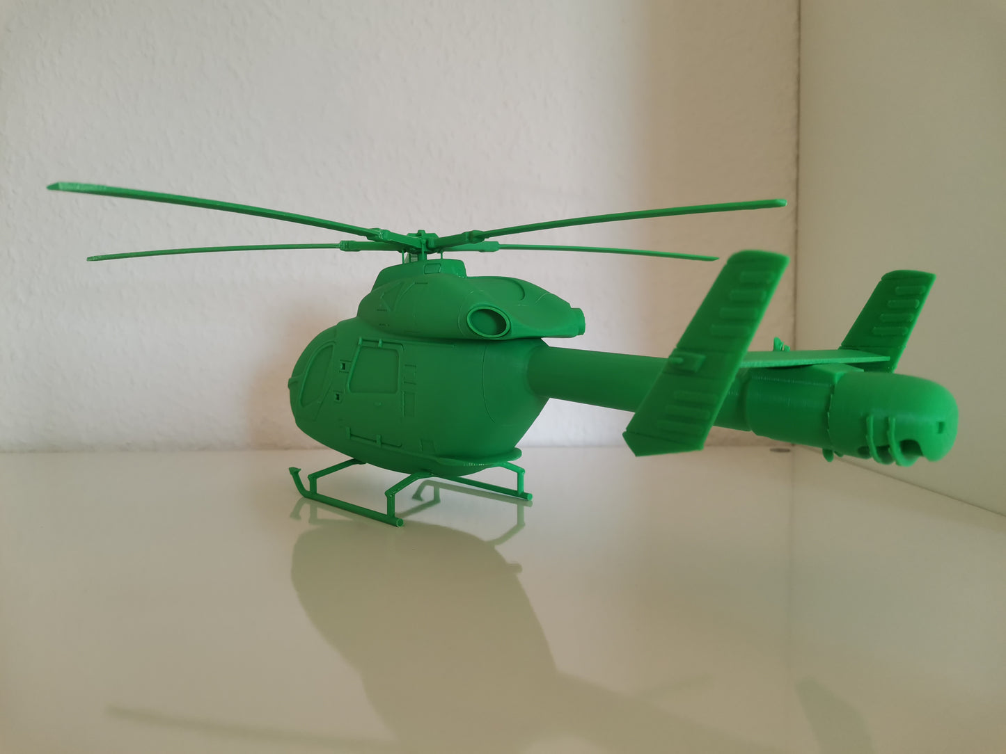 MD900 Explorer helicopter model kit
